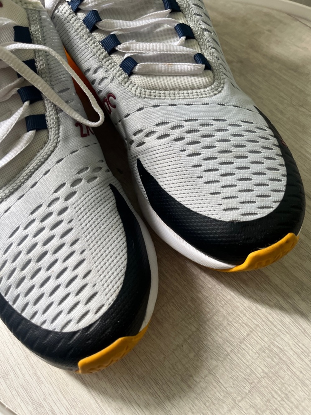 Nike White Navy Yellow Air270 Trainers - Picture 7 of 13